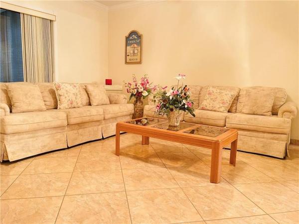 Sapphire, 4000 NW 44th Ave #210, Lauderdale Lakes, Florida 33319, image 2
