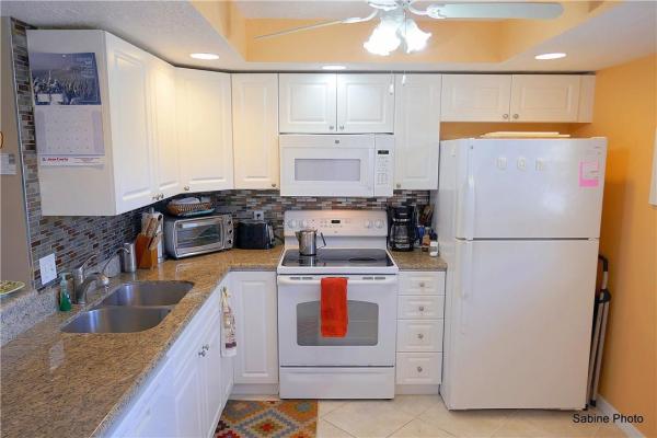 Village Royale Greenside, 2400 NE 1st Ln #2030, Boynton Beach, Florida 33435, image 3