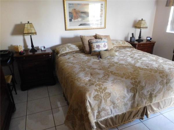 Fairways South, 300 NE 14th Ave #305, Hallandale Beach, Florida 33009, image 2