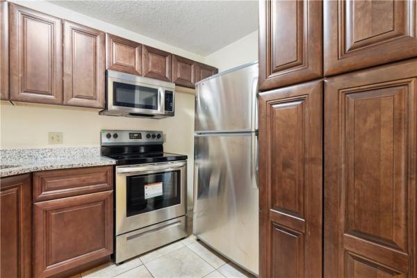 The Charter Club Of Palm Beach, 208 Foxtail Dr #B2, Greenacres, Florida 33415, image 1