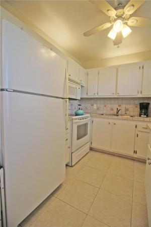 Farnham, 83 Farnham D, Deerfield Beach, Florida 33442, image 2