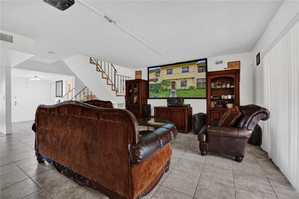 The Colonies 2, 2709 NW 47th Ln #3103, Lauderdale Lakes, Florida 33313, image 3