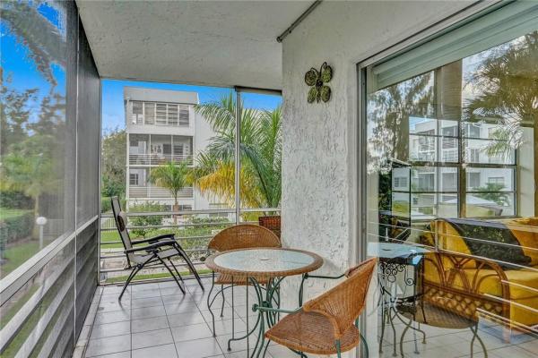 Quail Run Of Sunrise, 3000 E Sunrise Lakes Dr #224, Sunrise, Florida 33322, image 1
