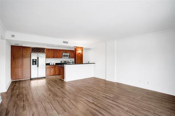 3 Horizons East, 12500 NE 15th Ave #206, North Miami, Florida 33161, image 1