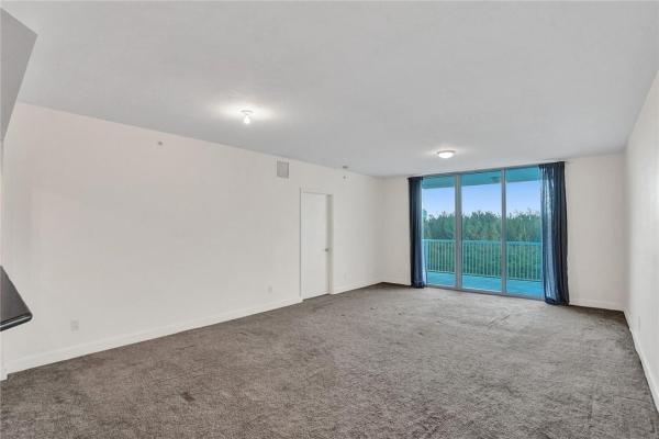 One Fifty One At Biscayne, 14951 Royal Oaks Ln #605, North Miami, Florida 33181, image 3