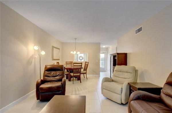 Village Royale, 2121 NE 1st Ct #101, Boynton Beach, Florida 33435, image 3