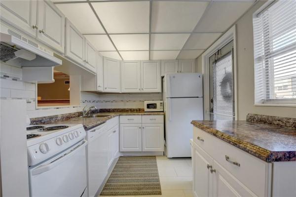 Village Royale, 2121 NE 1st Ct #101, Boynton Beach, Florida 33435, image 1