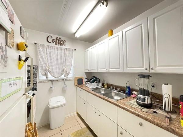 Bristol Court, 4760 NW 24th Ct #B-118, Lauderdale Lakes, Florida 33313, image 3