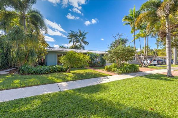 Gulfstream Estates, 1024 NE 5th St, Hallandale Beach, Florida 33009, image 1