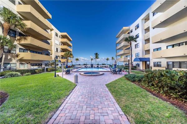The Beach House, 330 SE 20th Ave #317, Deerfield Beach, Florida 33441, image 3