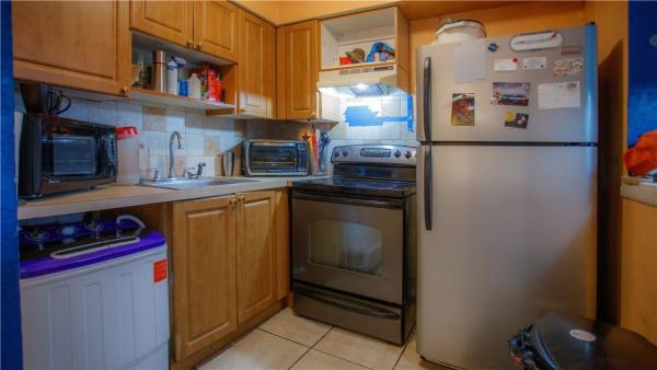 Wilton Village, 2607 NE 8th Ave #8, Wilton Manors, Florida 33334, image 2