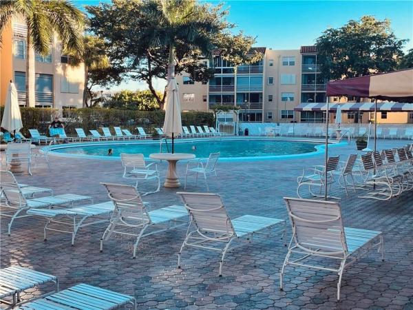Somerset, 2821 Somerset Dr #416, Lauderdale Lakes, Florida 33311, image 1
