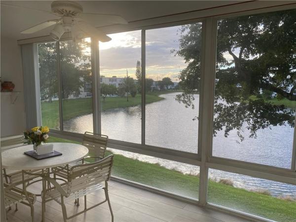 Farnham, 3016 Farnham N, Deerfield Beach, Florida 33442, image 2
