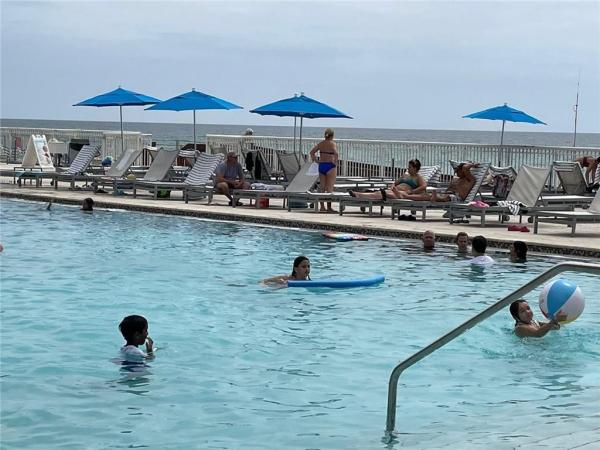 The Aventura Beach Club, 19201 Collins Ave #1143, Sunny Isles Beach, Florida 33160, image 2