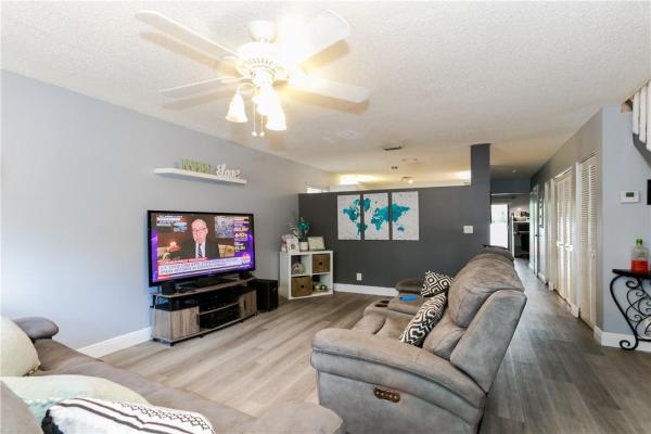 Oakwood On The Green, 9761 Riverside Dr #75-1, Coral Springs, Florida 33071, image 3