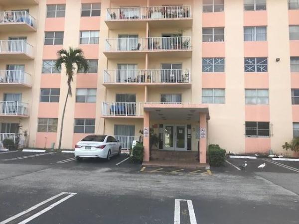 Tall Trees, 16465 NE 22 Ave #604, North Miami Beach, Florida 33160, image 2