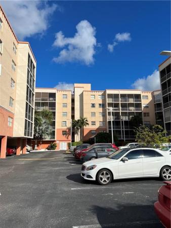Carlton Bay, 2821 N Miami Beach Blvd #4E, North Miami Beach, Florida 33160, image 2