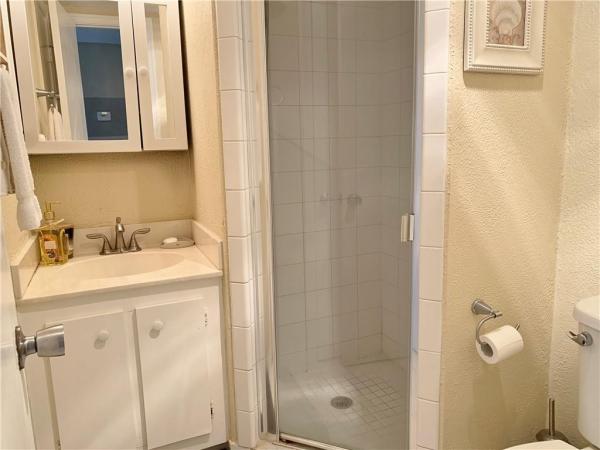 Lagoon Place, 9340 Lagoon Pl #207, Davie, Florida 33324, image 3
