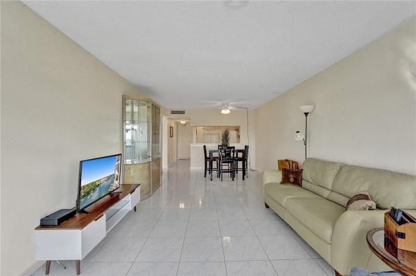 The Waterbury, 1401 N Riverside Dr #1004, Pompano Beach, Florida 33062, image 2