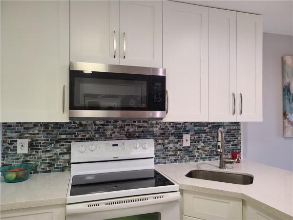 Castle Gardens, 4880 NW 22nd St #214, Lauderhill, Florida 33313, image 2