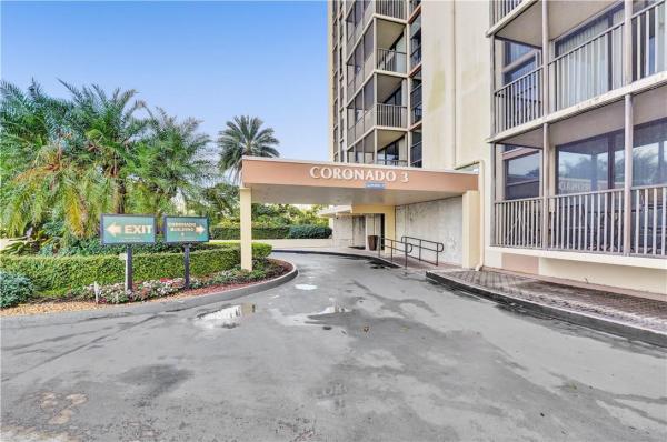 Coronado Tower 3, 20379 W Country Club Dr #2539, Aventura, Florida 33180, image 3