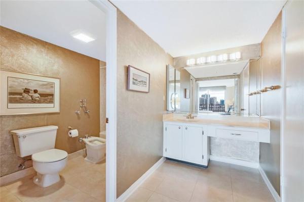 Winston Towers 600, 210 174th St #1108, Sunny Isles Beach, Florida 33160, image 1