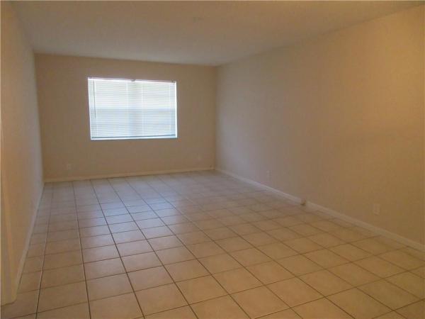 Villa Madrid 1, 10751 Royal Palm Blvd #17, Coral Springs, Florida 33065, image 1