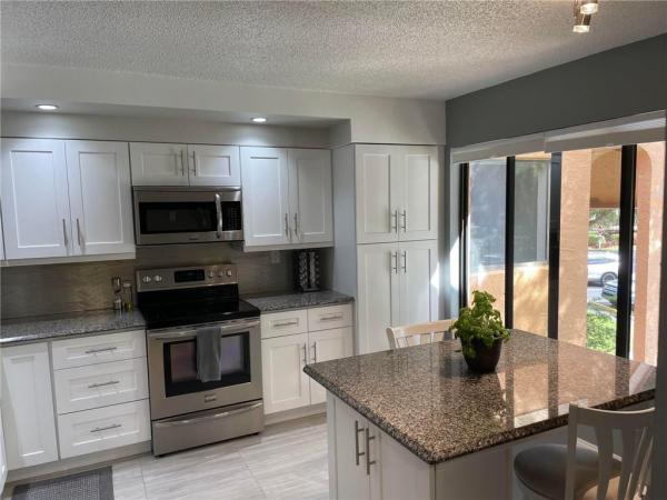 Green Lakes At Indian Spring, 11296 Green Lake Dr #203, Boynton Beach, Florida 33437, image 2