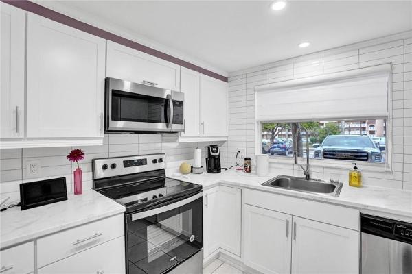 Sunrise Lakes 3, 9321 Sunrise Lakes Blvd #103, Sunrise, Florida 33322, image 1