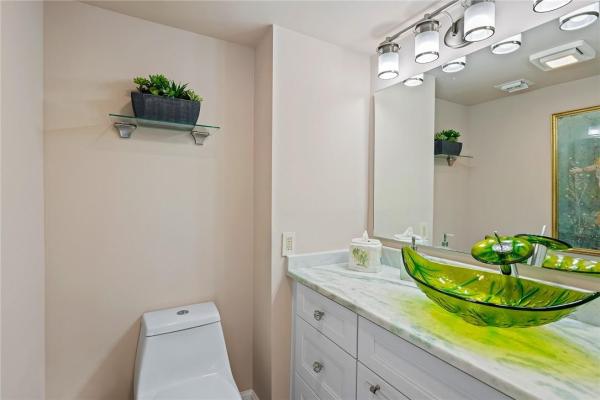 Fairways Of Boca Lago, 21207 Lago Cir, Boca Raton, Florida 33433, image 2