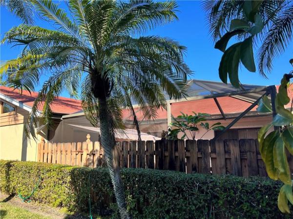 Westchester Townhouses, 4347 Woodstock Dr #D, West Palm Beach, Florida 33409, image 1