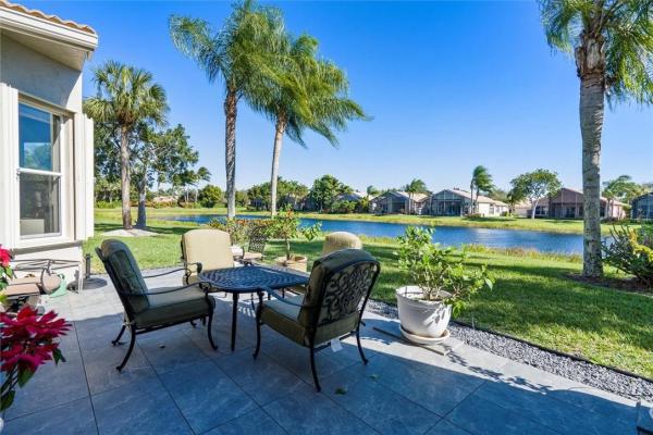 Valencia Shores, 7934 Ferndale Bend Dr, Lake Worth, Florida 33467, image 1
