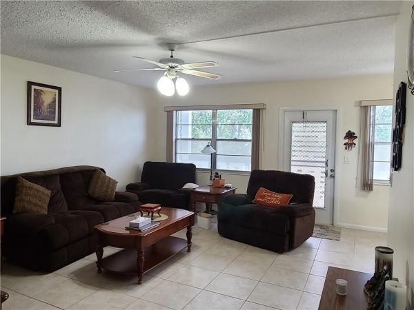 Oakridge, 4024 Oakridge D, Deerfield Beach, Florida 33442, image 2