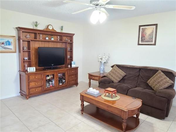 Oakridge, 4024 Oakridge D, Deerfield Beach, Florida 33442, image 3