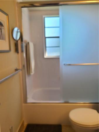 Cambridge, 4101 Cambridge E, Deerfield Beach, Florida 33442, image 2