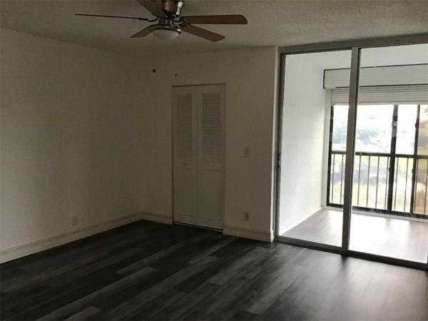 Palm Lakes, 7220 Lake Circle Dr #407, Margate, Florida 33063, image 1