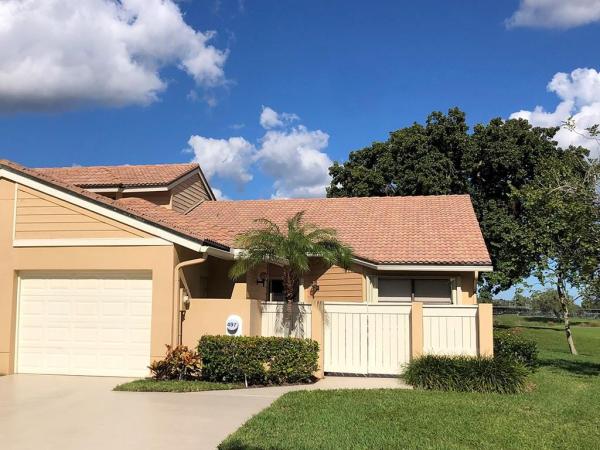 Prestwick Chase, 497 Prestwick Cir, Palm Beach Gardens, Florida 33418, image 2