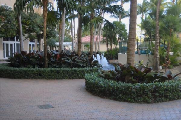 Turnberry On The Green, 19501 W Country Club Dr #2511, Aventura, Florida 33180, image 1