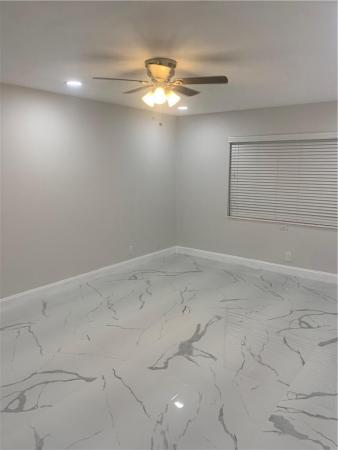 Manor Grove Village, 1940 NE 2nd Ave #114J, Wilton Manors, Florida 33305, image 2