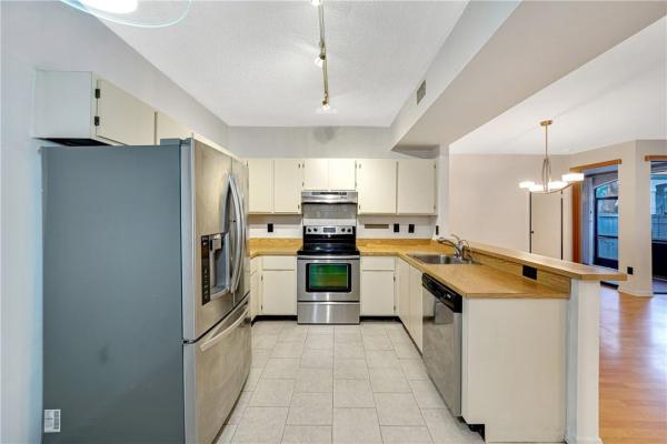 The Provinces Of Pierpointe At Pembroke Lakes, 11956 NW 11th St, Pembroke Pines, Florida 33026, image 1