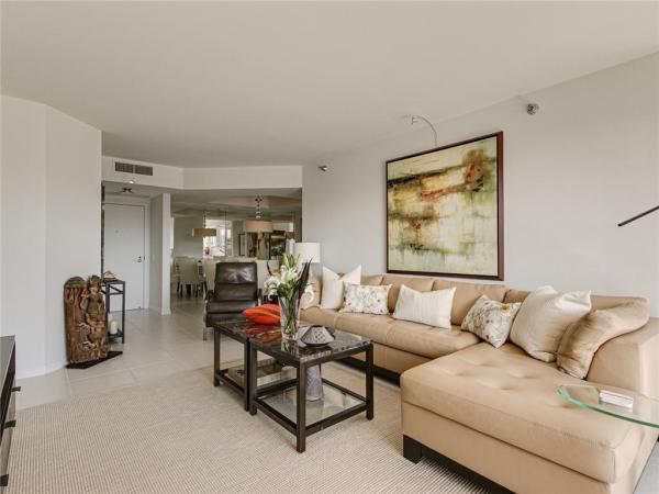 Harborside At The Waterways, 3640 Yacht Club Dr #1107, Aventura, Florida 33180, image 2