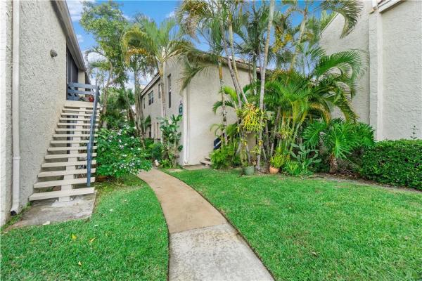 Embarcadero, 5344 NE 6th Ave #E10, Oakland Park, Florida 33334, image 1