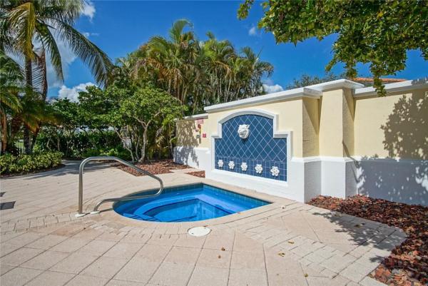 Harbour Isle West, 35 Harbour Isle Drive W #104, Fort Pierce, Florida 34949, image 1