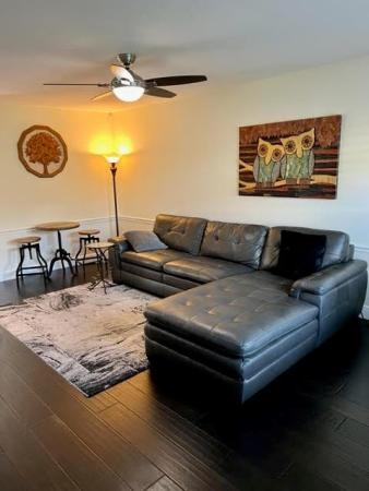 Manor Grove Village, 64 NE 20th Ct #6C, Wilton Manors, Florida 33305, image 2