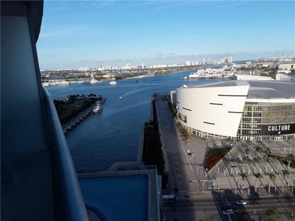 MarinaBlue, 888 Biscayne Blvd #1705, Miami, Florida 33132, image 2