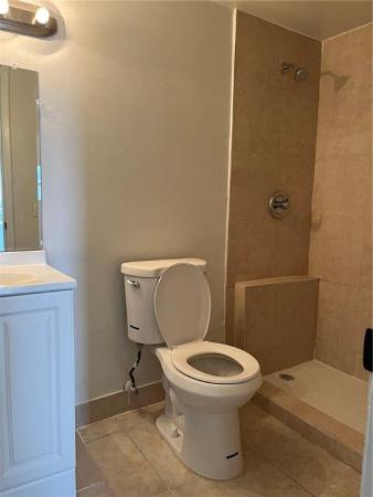 Royal Point, 3710 NW 21st St #408, Lauderdale Lakes, Florida 33311, image 2