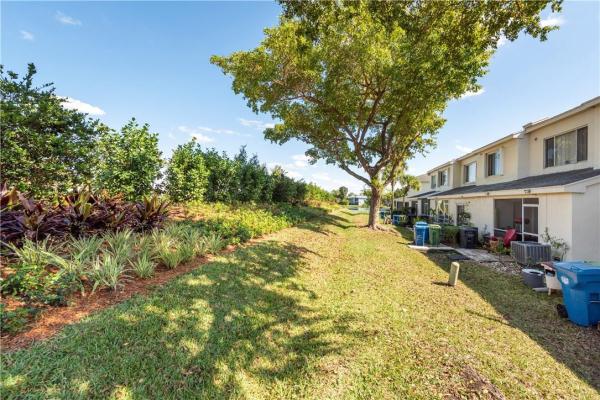 Coconuts, 16675 Hemingway Dr, Weston, Florida 33326, image 1