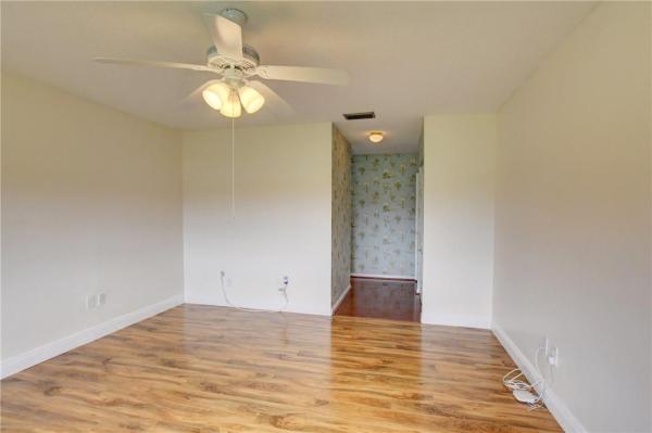 Fairways Of Boca Lago, 21203 Lago Cir, Boca Raton, Florida 33433, image 2