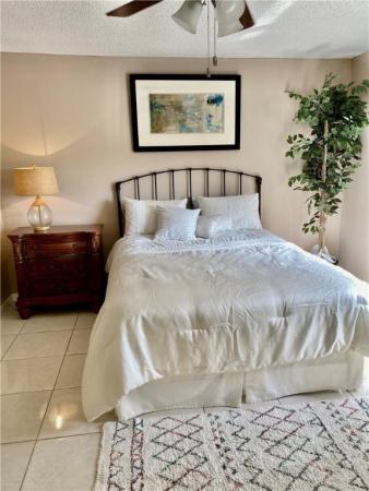 Sunrise Lakes 3, 9221 Sunrise Lakes Blvd #210, Sunrise, Florida 33322, image 1