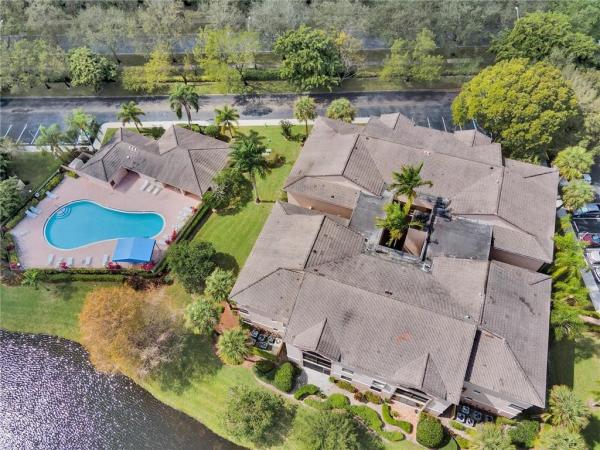 Bayview At The Township, 4141 Coral Tree Cir #341, Coconut Creek, Florida 33073, image 2